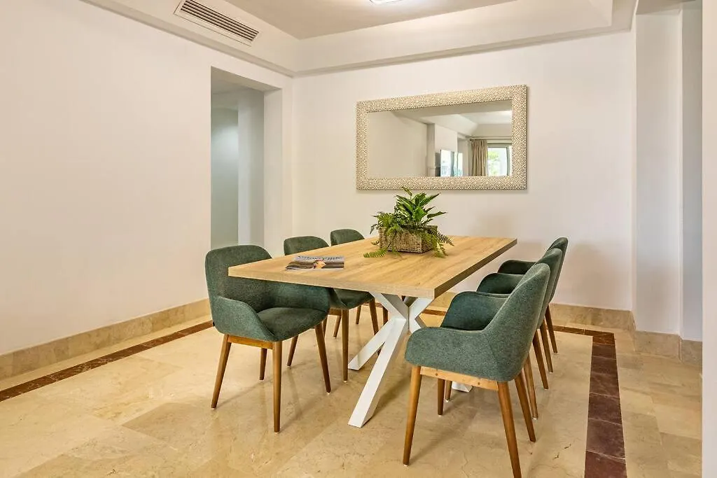 Stunning Tropical Oasis 3Br, Pool And Water Views Apartment Sotogrande Spain