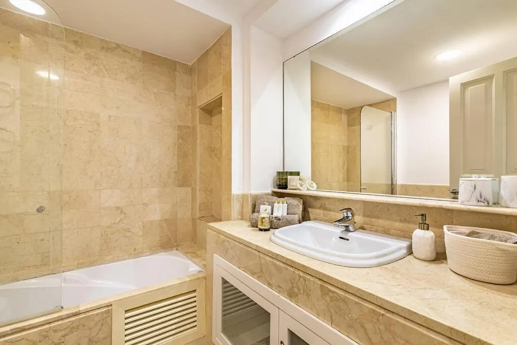 Stunning Tropical Oasis 3Br, Pool And Water Views Apartment Sotogrande