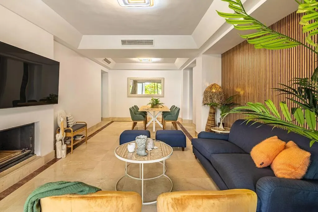 Stunning Tropical Oasis 3Br, Pool And Water Views Apartment Sotogrande