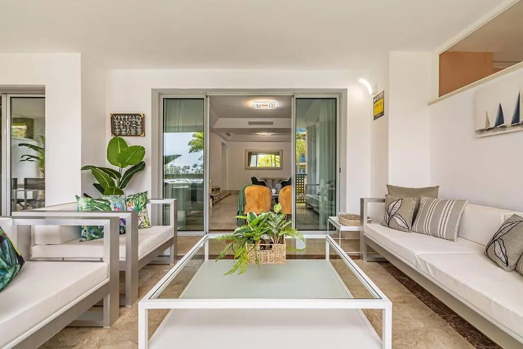 Stunning Tropical Oasis 3Br, Pool And Water Views Apartment Sotogrande Spain