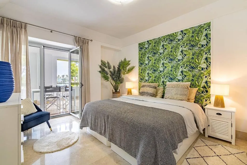 Stunning Tropical Oasis 3Br, Pool And Water Views Apartment Sotogrande